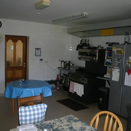 לינה וארוחת בוקר Portarra Moycullen